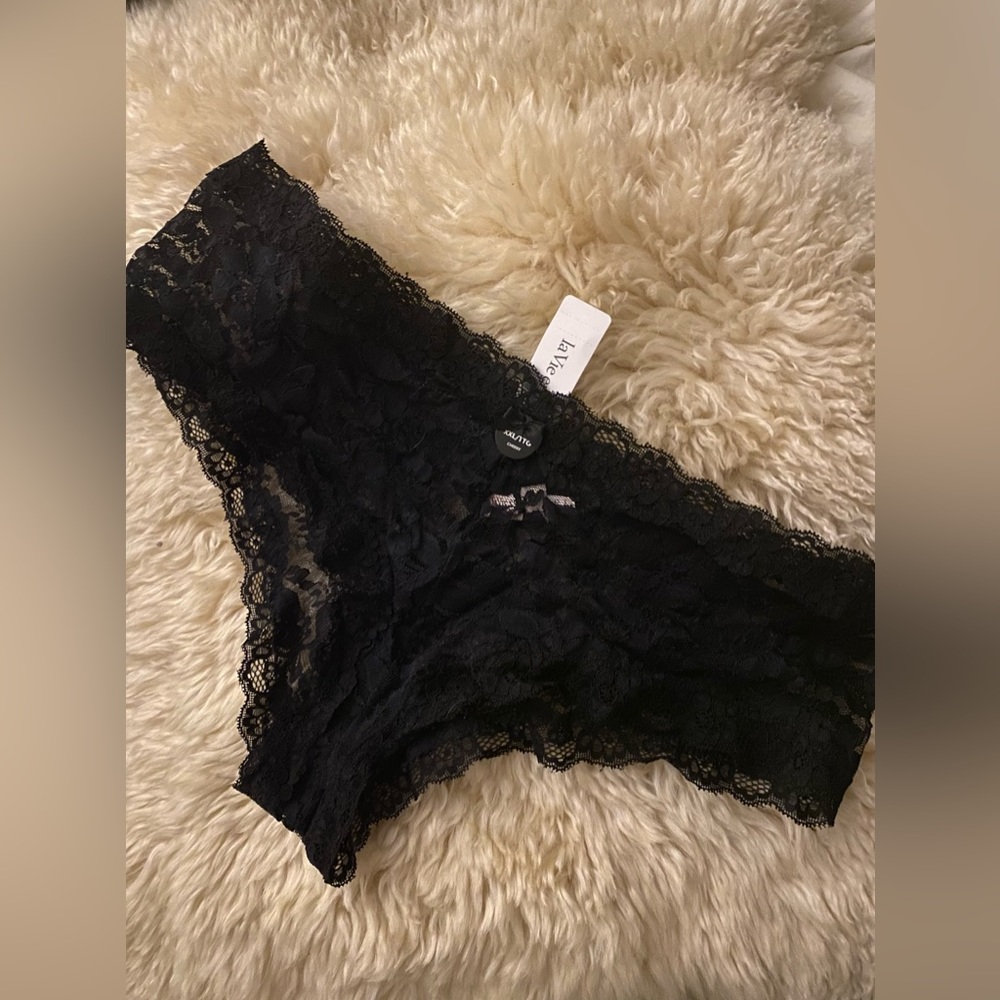 NWT LVR Lace Bikinis, XXL. *P1000
